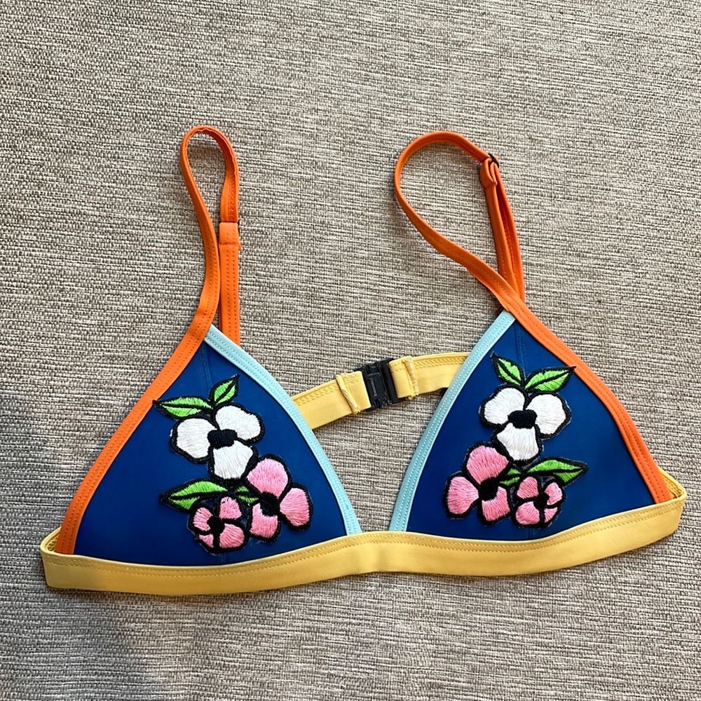Triangl embroidered flower bikini top small